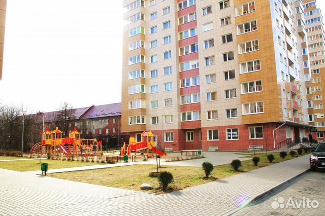 недвижимость Калининград Каштанова аллея 171