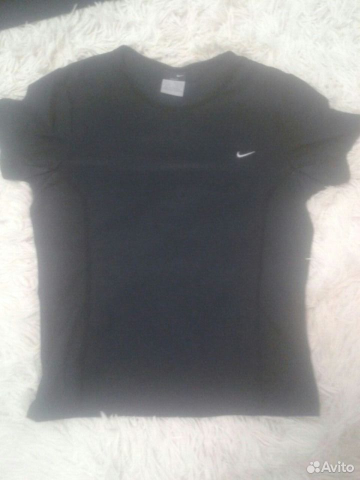 Nike спортивная футболка. Все объявления в категории Женская одежда& Nike спортивная футболка. Все объявления в категории Женская одежда&