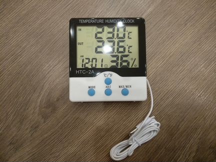 Термометр с часами