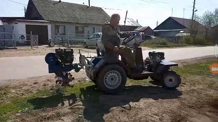 Мини-Трактор