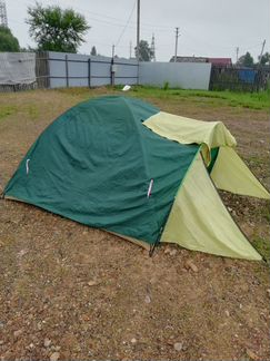 Продам 2х -3х местную палатку с защитным верхом от