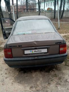 Opel Vectra 1.6 AT, 1990, 50 500 км