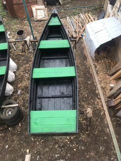 Новая Лодка деревянная