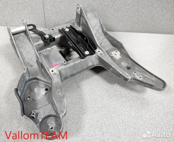 Лот Q340 Педальный узел Audi Q7