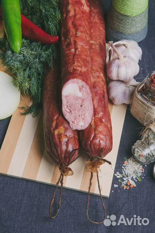 Колбаса копченая на фруктовых опилках