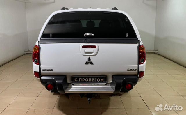 Mitsubishi L200 `2013