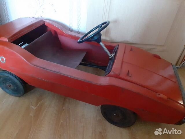 Машина детская педальная Радуга (СССР)