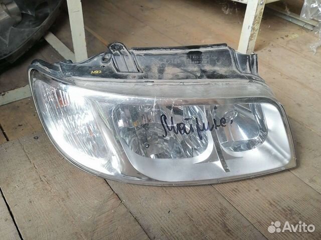 Hyundai Matrix 2005 - 2008 фара правая