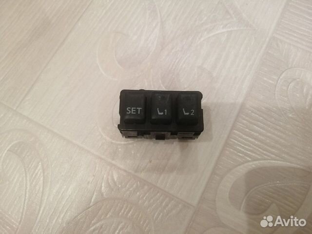 Блок кнопок памяти сидения Nissan Patrol Y62