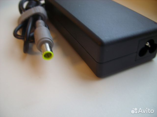 Новый блок питания lenovo 20v 90w 4.5a 7.9x5.5 мм Новый блок питания lenovo 20v 90w 4.5a 7.9x5.5 мм