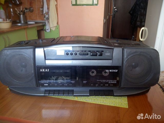 Магнитола akai AJ-W311CD
