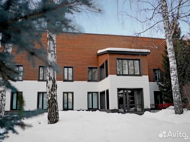 

10-к. и более дом, 700 м²