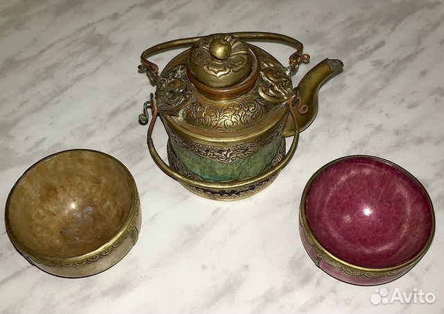 Антикварный чайник и 2 чашки. Оникс-Бронза Вьетнам Антикварный чайник и 2 чашки. Оникс-Бронза Вьетнам