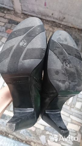 Сапоги черные кожаные на каблуке Karolina 40р Сапоги черные кожаные на каблуке Karolina 40р