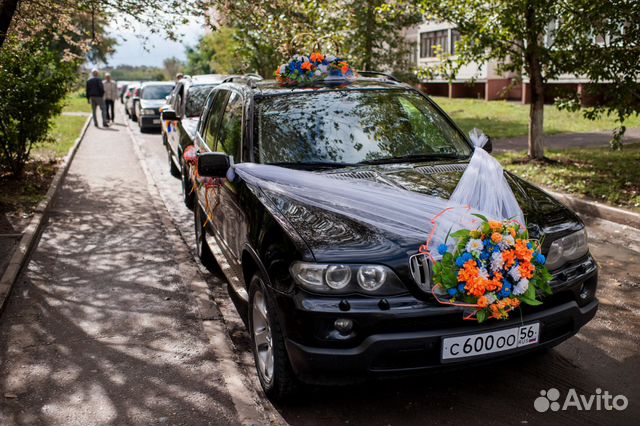 Прокат свадебных украшений на машину