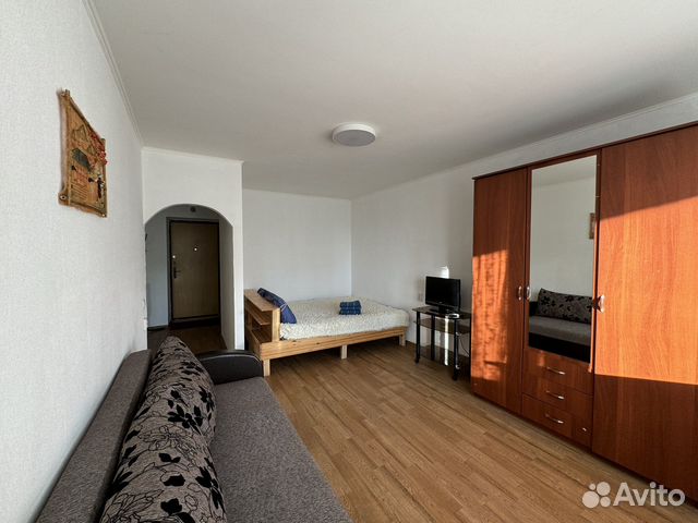 

1-к. квартира, 42 м², 9/10 эт.