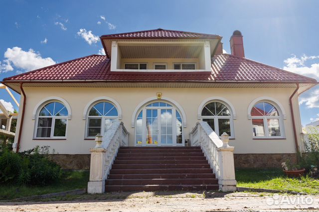 

Дом 400 м² на участке 12 сот.