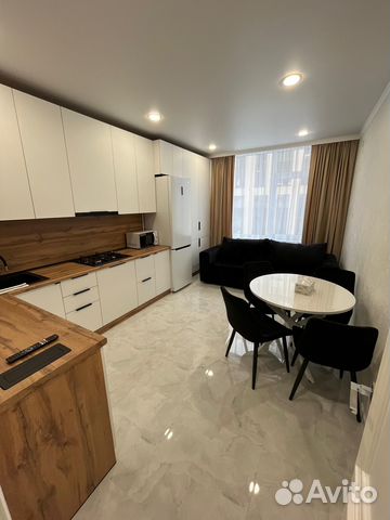 

1-к. квартира, 42 м², 3/9 эт.
