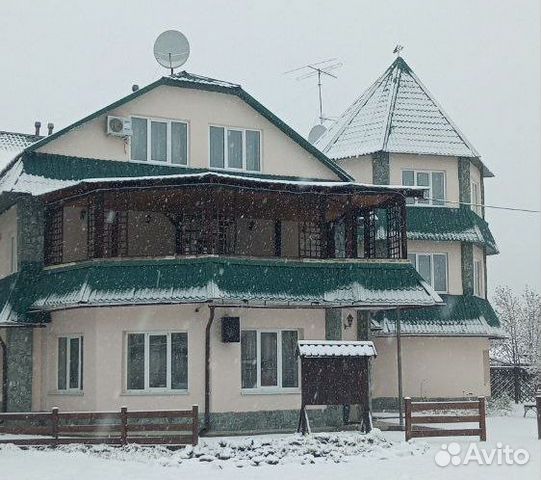 

10-к. и более коттедж, 400 м²