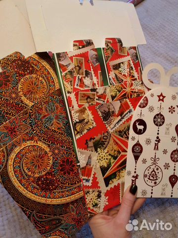 Коробки подарочные новогодние и оберточная бумага Коробки подарочные новогодние и оберточная бумага