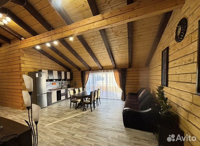 

4-к. коттедж, 140 м²