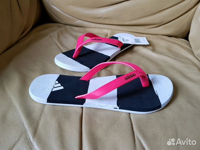 Шлепки - сланцы Adidas новые 37.5 р (24 см ) Шлепки - сланцы Adidas новые 37.5 р (24 см )