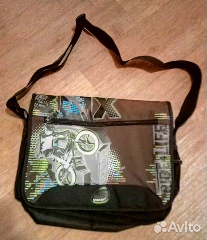 Портфель, сумка через плечо. Новая