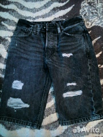 Мужские новые Bershka джинсовые шорты. Цвет чёрный