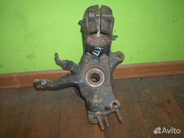 Кулак левый Ауди А3 Ку3 Audi A3 8P Q3 1K0407255AA