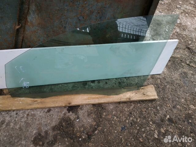 Стекло передней левой двери для VW Golf 6 Стекло передней левой двери для VW Golf 6