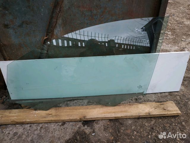 Стекло передней левой двери для Audi Q7 4L