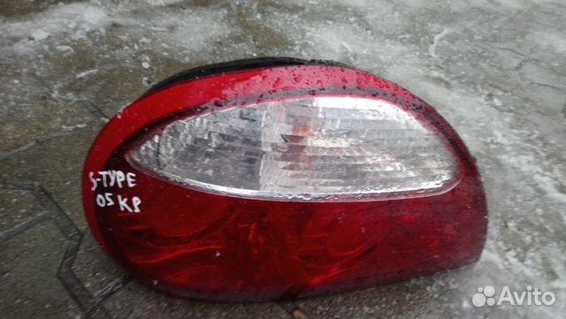 Задние фонари на Jaguar S-type 2005 год Задние фонари на Jaguar S-type 2005 год