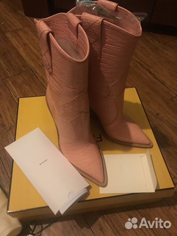 Казаки Fendi Казаки Fendi