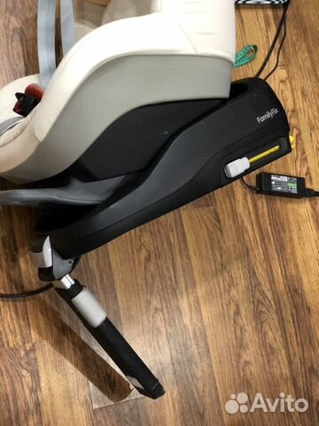 Автокресло группа 1 (9-18 кг) Maxi-Cosi Pearl+База Автокресло группа 1 (9-18 кг) Maxi-Cosi Pearl+База