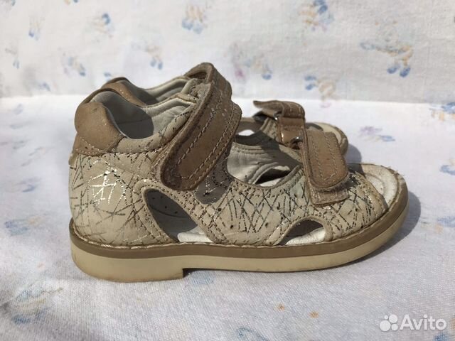 Сандалии rabbit 23 Сандалии rabbit 23