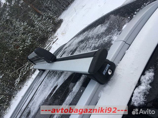 Багажник на Hyundai IX35 интегрированный рейлинг