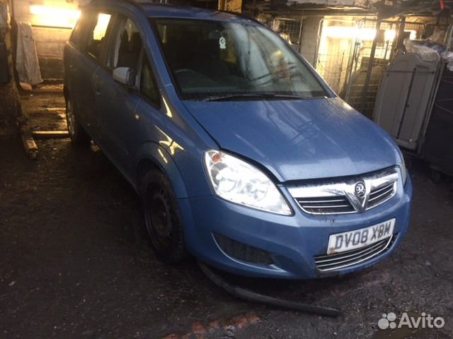 Дверь капот фара бампер Opel Zafira B