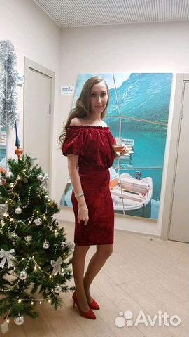 Красное бархатное платье Красное бархатное платье