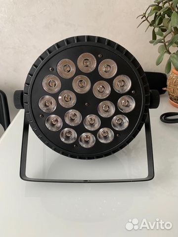 Светодиодный прожектор led par 18*18w rgbwauv Светодиодный прожектор led par 18*18w rgbwauv