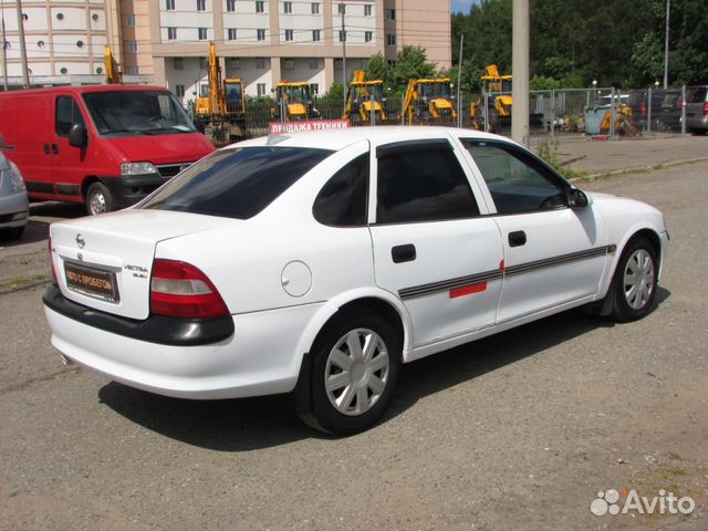 Opel Vectra 1.6 МТ, 1997, 200 000 км