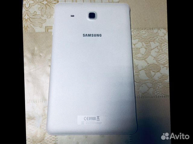 Планшет SAMSUNG Galaxy tab E (2015года) 8гб операт
