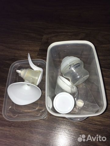Молокоотсос ручной Tommee Tippee с аксессуарами Молокоотсос ручной Tommee Tippee с аксессуарами