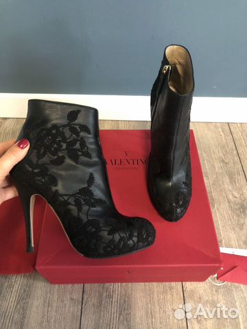 Ботильоны Valentino Ботильоны Valentino