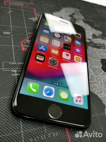 iPhone/7/128/Чёрный средний размер не плюс