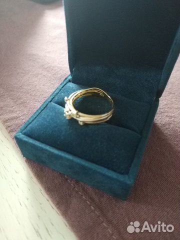 Кольцо с цирконом Кольцо с цирконом