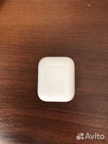 Беспроводные наушники Apple AirPods Беспроводные наушники Apple AirPods