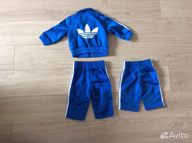 Спортивный костюм adidas Спортивный костюм adidas