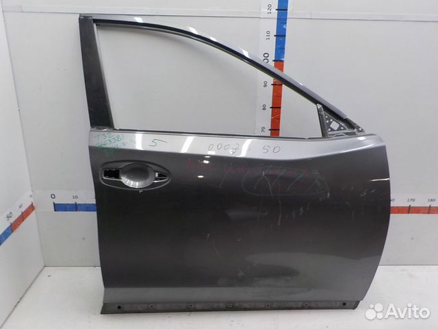 Дверь передняя правая на Nissan X-Trail (T32) Дверь передняя правая на Nissan X-Trail (T32)