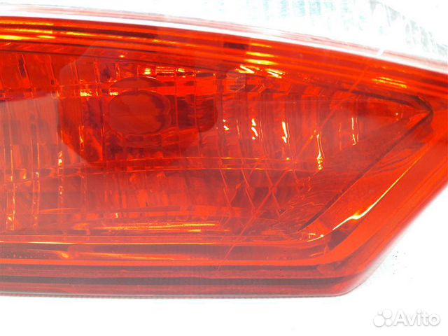 Фонарь внутренний задний левый Toyota Corolla E180