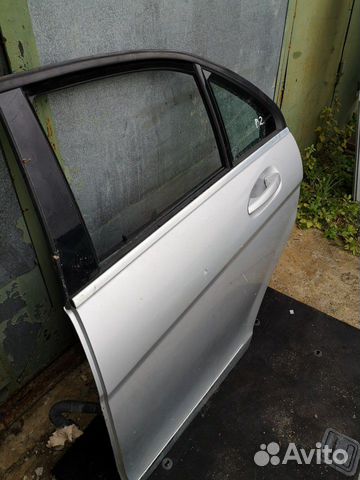 Mercedes w204 дверь задняя левая